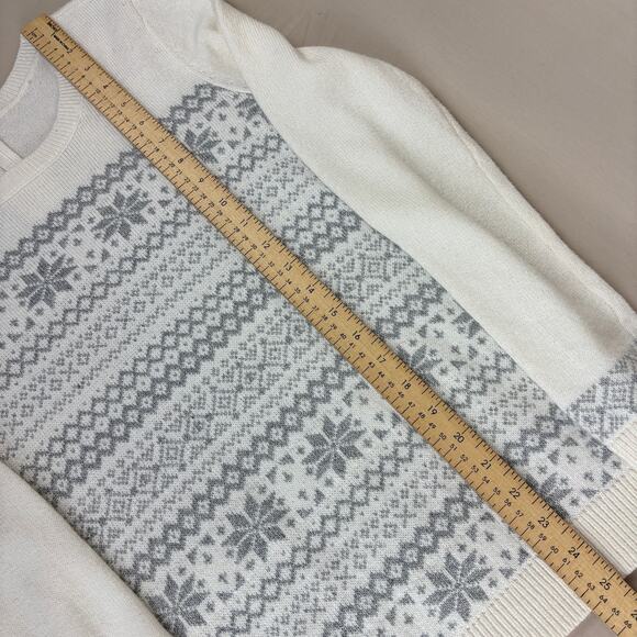 Talbots Size Small Sparkle Fair Isle Sweater - Cream Off White Grey Snowflakes - Picture 11 of 11